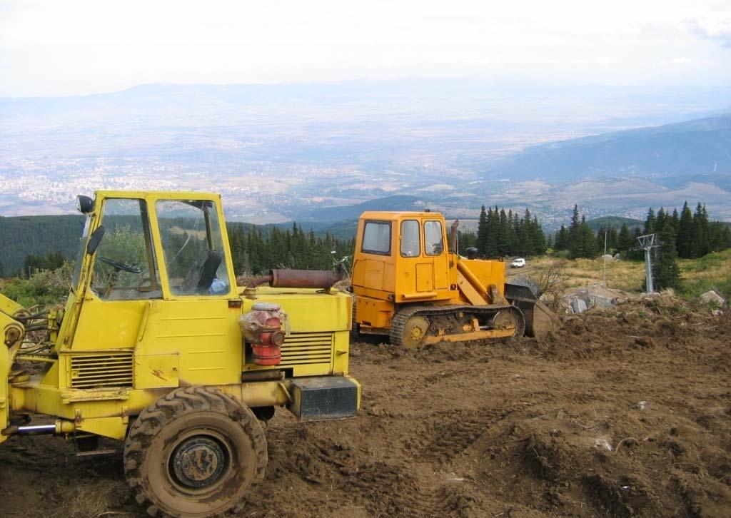 WWF DCPO Threat: Infrastructure Construction of a road through one of Europe s last great wilderness areas at the edge of Retezat National Park is temporarily halted while negotations continue.