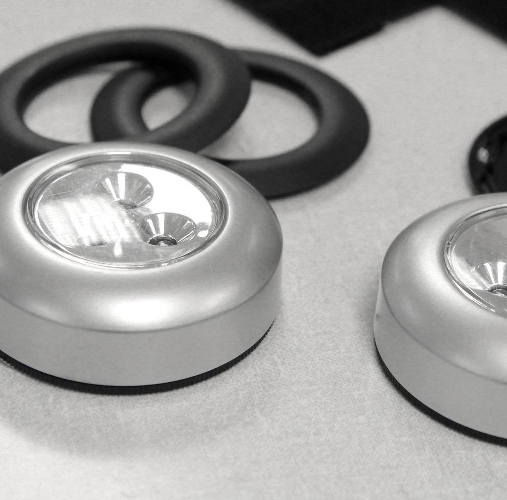 LED EYE LIGHTS FITTING With your TOW PRO LITE we have added an accessories pack which