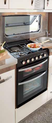 COMBINED HOB/OVEN INCLUDING GRILL The new full-sized cooker is available as an option for the