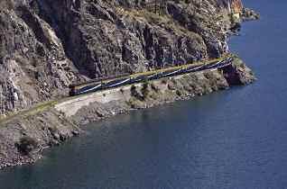 INDEPENDENT 8DAYS R AIL Best of both worlds VANCOUVER ROCKY MOUNTAINEER REDLEAF SERVICE, KAMLOOPS, BANFF, JASPER, VIA RAIL SLEEPER TOURING CLASS, VANCOUVER Thursday departures Airport arrival and