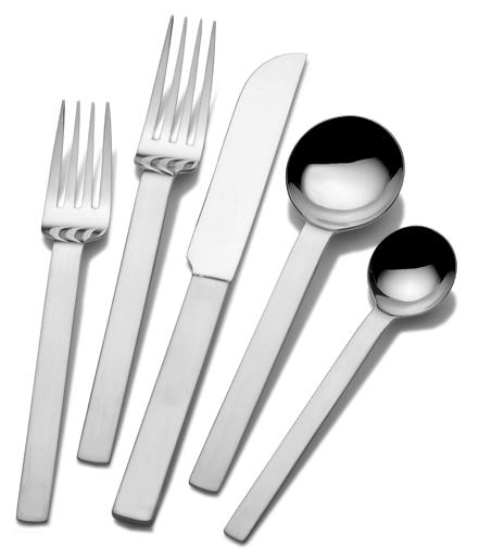 Sasaki Drama Sasaki Drama is available as a 45-piece set, which includes: 8 salad forks, 8 dinner forks, 8 dinner knives, 8 dinner spoons, 8 teaspoons, 1 tablespoon, 1 pierced tablespoon, 1 cold meat