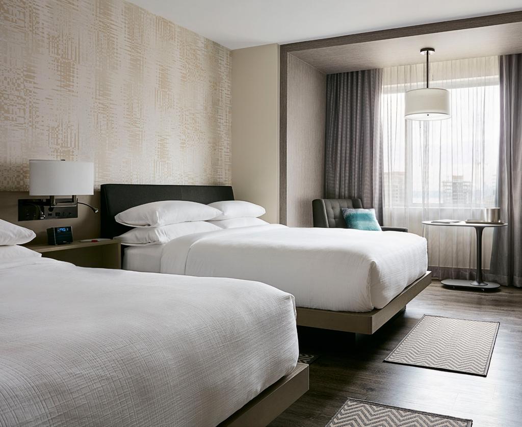 A WELCOME RESPITE FROM CITY LIVING The 384 guestrooms at Seattle Marriott Bellevue invite guests to relax in style and comfort overlooking the