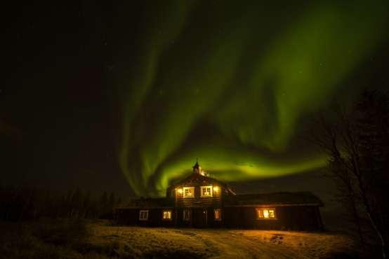 Tonight you will be picked up for a night of Northern Lights hunting and dinner.