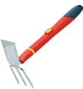containers l Prongs loosen soil and sharp blades slice through weeds l Sweeps areas with ease l Tines are made of flexible hardened spring steel which will not bend in use 4 009269 171069 4 009269