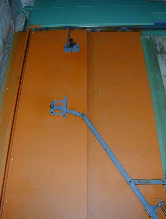 Door Pick Up Rollers and Locking Arm Picture to the right shows the