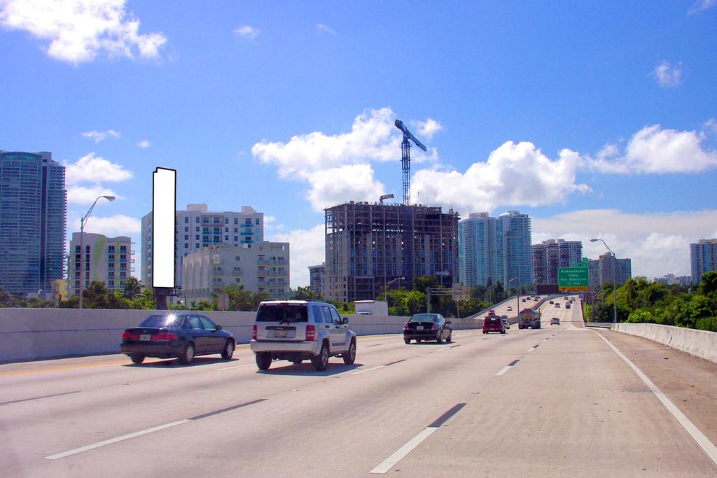 199 Dimensions: 48' x 10' Zip: 33129 Facing: N 18+ yrs 223,734 247,093 This 48 X 10' bulletin targets southbound traffic on Interstate 95, the most
