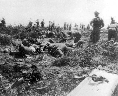 The 24 th May Armistice The Turkish bodies lay out in the open sun until 24 May when
