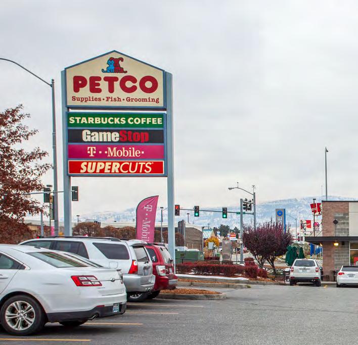 EXECUTIVE SUMMARY INVESTMENT HIGHLIGHTS As of 2017, Petco operates more than 1,500 locations across the United States, Mexico, and Puerto Rico Quality Tenant Founded in 1965 Petco is a privately held