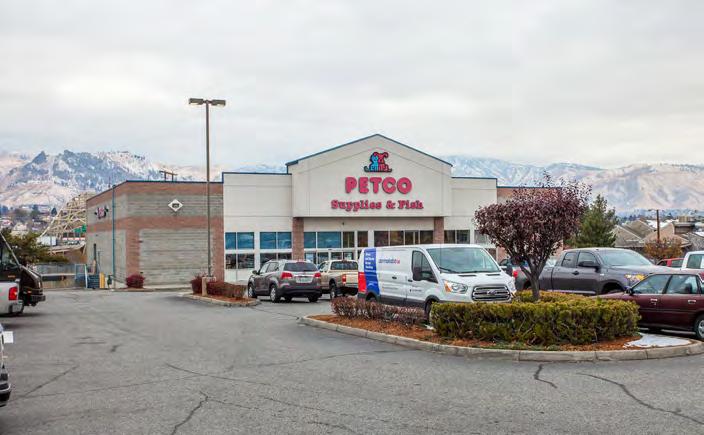 PROPERTY OVERVIEW Built in 2000, the East Wenatchee Petco is located in a prime retail location adjacent to the Wenatchee Valley Mall, offering strong signage, convenient access, and good visibility.