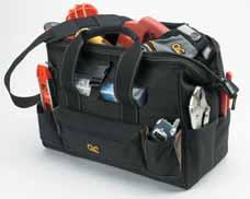 KUSW1537 13 MULTI-COMPARTMENT TOOL CARRIER 23 pockets inside and 10 pockets outside to organise tools and accessories.