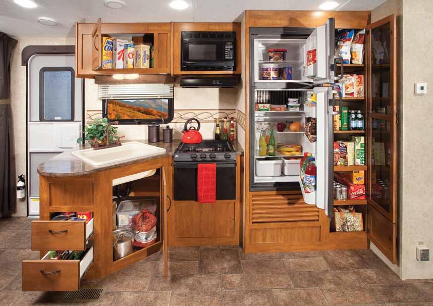 Full-function microwave oven Large, unobstructed overhead cabinet What s