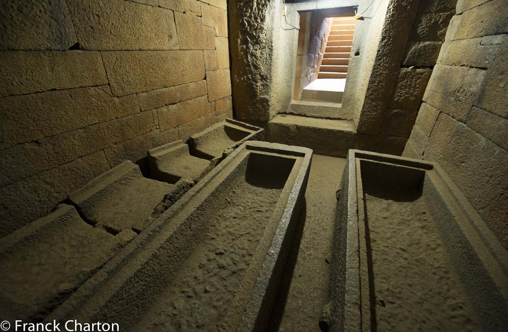 has been discovered intact and, although the upper floors and roof have long since fallen in, it is not difficult to imagine the rulers of ancient Axum holding court there.