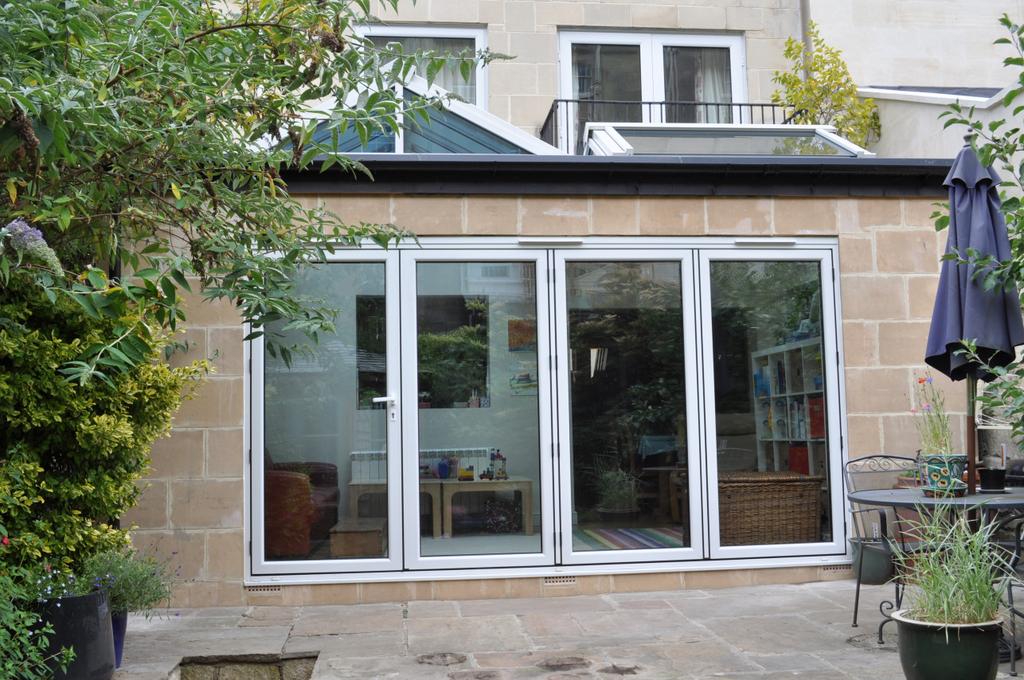 The modern aethetic of a Panoramic folding door will add a touch of finee to any external apect of your home.