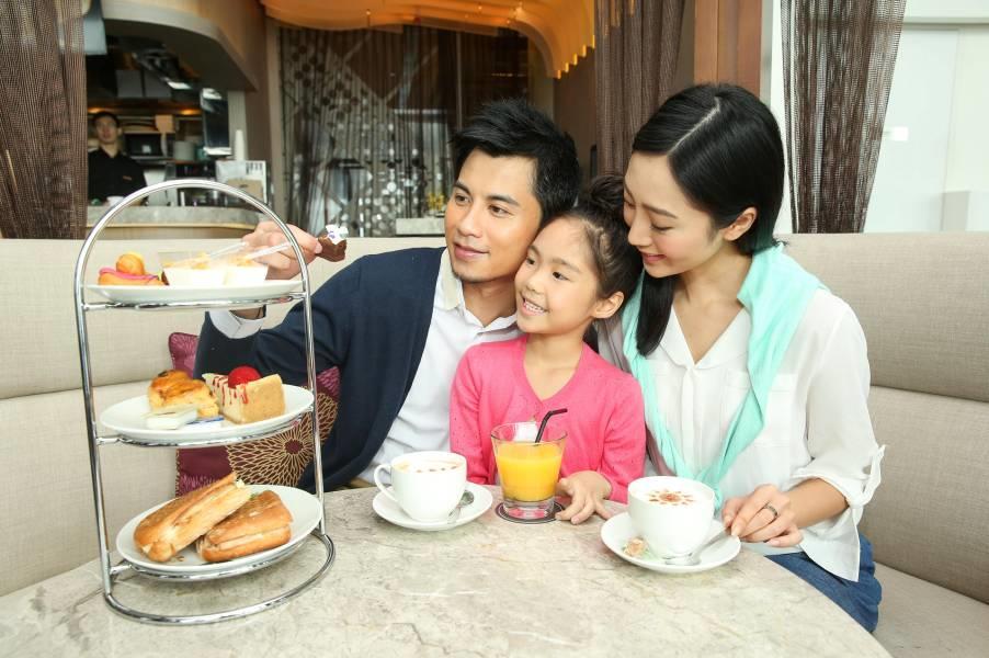 5. sky100 is specially offering a sky-high gourmet experience for couples and families with its all-day Skyhigh Tea for Two during the