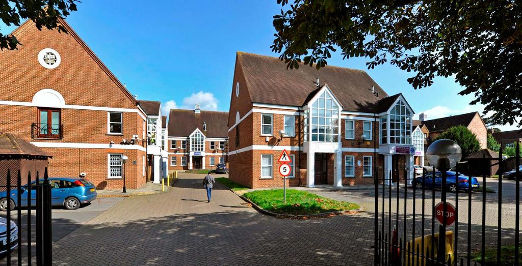 SHAFTESBURY COURT CHALVEY PARK, SLOUGH, SL1 2ER PRIVATE GATED COURTYARD