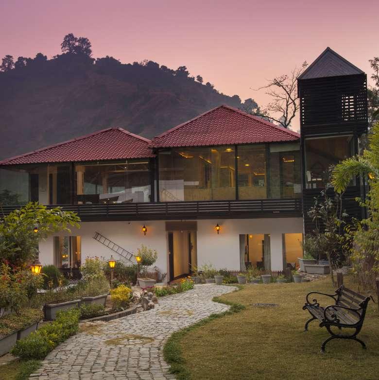 ABOUT US Shaantam is a luxury spa resort in the Himalayas overlooking the holy town of Rishikesh. It boasts of unsurpassed natural beauty.
