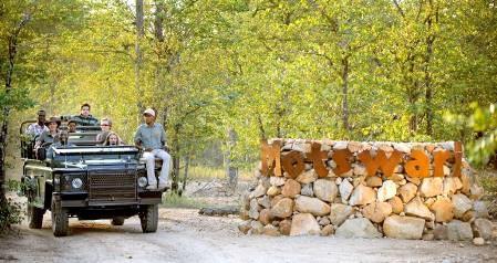 Your experienced ranger and tracker team ensure that you have a ringside seat for any wildlife encounters in this big game reserve in the Greater Kruger Park.
