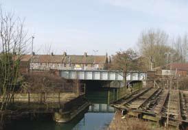 EVERGREEN 3 SHEEPWASH CHANNEL SWING BRIDGE Immediately north of Oxford station lies the old swing bridge which once carried the tracks leading to the long closed Rewley Road station.