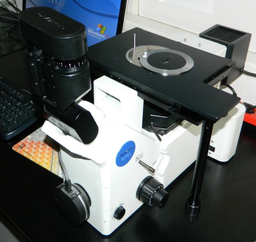 Mikroanaliza je provedena na svjetlosnom mikroskopu Olympus GX51, prikazanom na Slika 44. Slika 44. Svjetlosni mikroskop Olympus GX51 Analiza je provedena na poliranim i nagrizenim uzorcima.