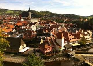 Itinerary Day to Day Day 1: Prague Cesky Krumlov 185 km by minibus or car Welcome briefing, checking in at the hotel, sightseeing in Cesky Krumlov, dinner at town, adaptation of bicycles to match to