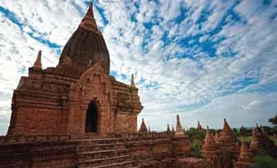 Day 4: Bagan You have no clue what you are going to witness today. Bagan, the jewel of Myanmar, a small town home to 4446 Pagodas.