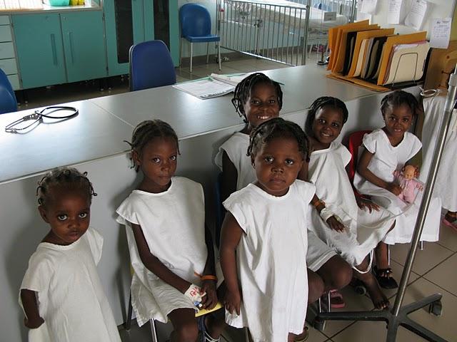 RECOVERY PROJECTS LOCAL PARTNER: St. Damien s Pediatric Hospital/St. Luke s Schools St. Damien is the only free pediatric hospital in Haiti.