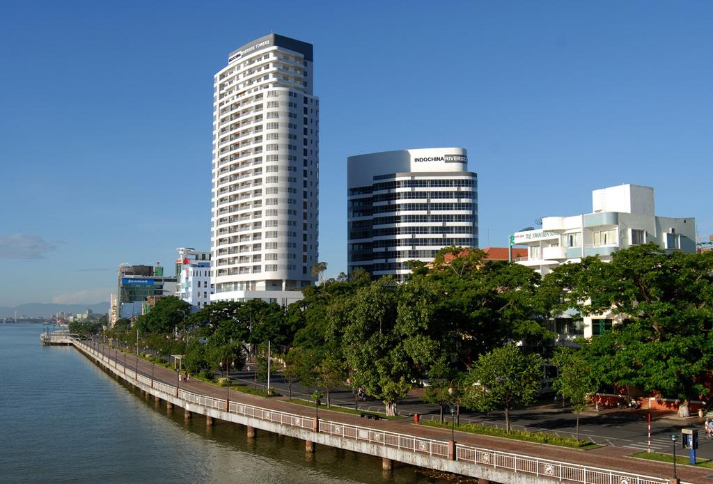 INDOCHINA RIVERSIDE TOWERS Danang s first international standard office, retail and