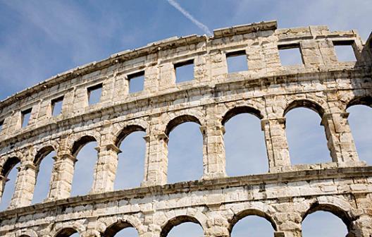you. Pula became famous under the Romans during the 2nd century BCE, and became an Episcopal seat during the 5th century.