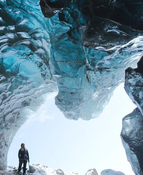 GLACIER ADVENTURES BLUE ICE CAVE SKAFTAFELL Ice Caving at Skaftafell Under Vatnajökull Glacier Join this adventure tour where you will experience all the