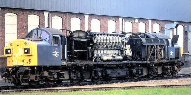 The locomotive hauling the mail train was an English Electric Type 4 which we later know as the Class 40. The locomotive was number D326 (later 40126).