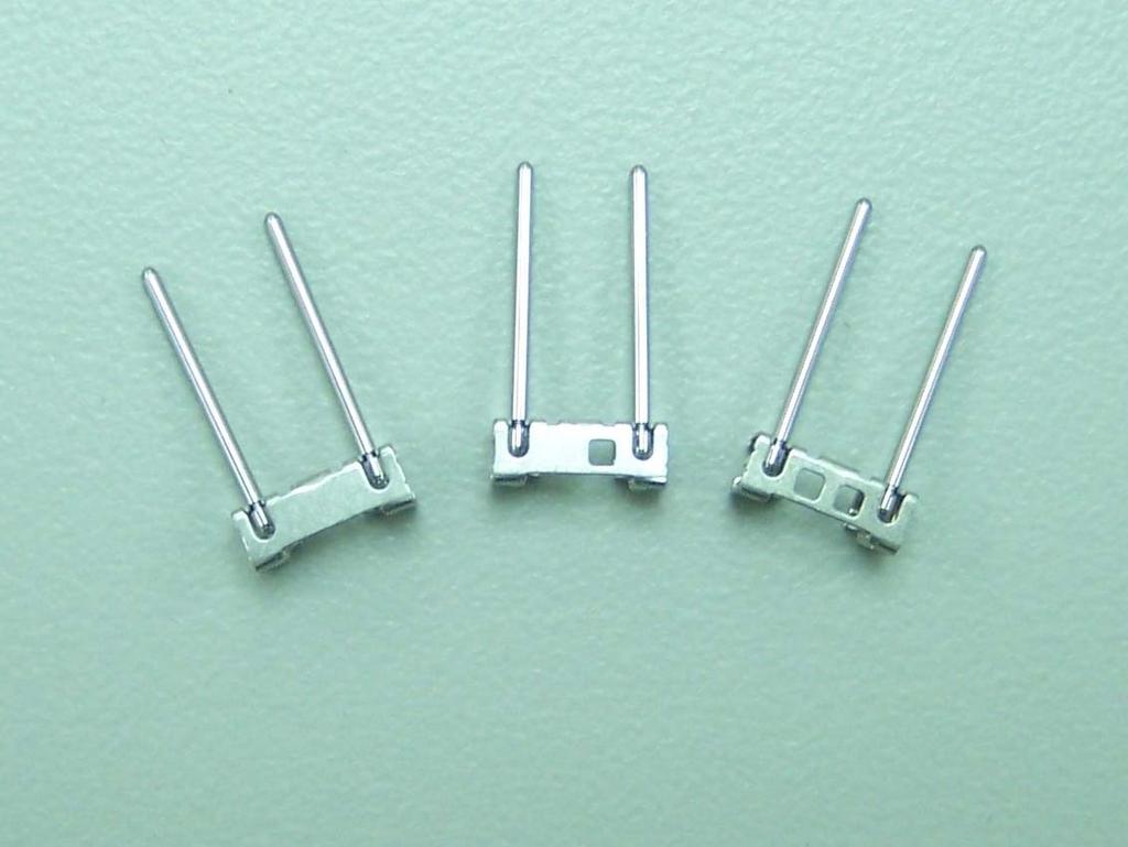 6.0 MTP Brand Housing Assembly MTP brand connectors may be assembled as either males or females. Male connectors have a pin clamp with guide pins pre-installed.