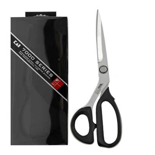 ease of handling 10 inches ITEM NO: SC007250L0010 7280 STAINLESS STEEL TAILORING SHEARS 11 INCHES Blades made of high-carbon Molybdenum Vanadium stainless steel for extra-long edge life and high
