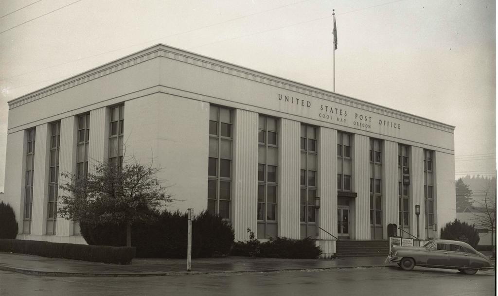 What is this building today? Coos Bay Post Office, 1949 CHMM 994-1.5254. Photo provided by Coos Historical and Maritime Museum. No, we re not going to go to the theater today.