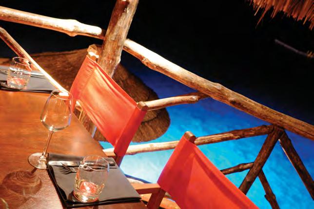 Here you will find Zanzibar, a stylish beach bar and restaurant, and Tinto - grilled cuisine in a