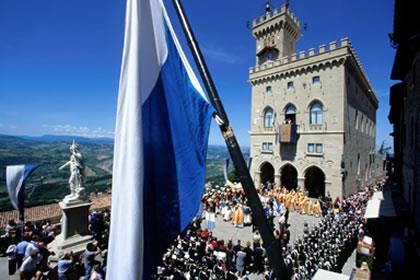 San Marino: Lying 657m above sea level and only 10km from the Adriatic Ocean, the 61 sq-km Repubblica di San Marino boasts and old town worth to visit and the views all around are quite spectacular.