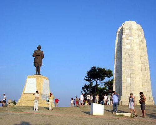 DAY 4 // Gallipoli tour & Overnight in Cabakkale 06:30-50 am Pick up from your hotel and transfer to Eceabat 5 hours drive, We drive to Gallipoli where you will