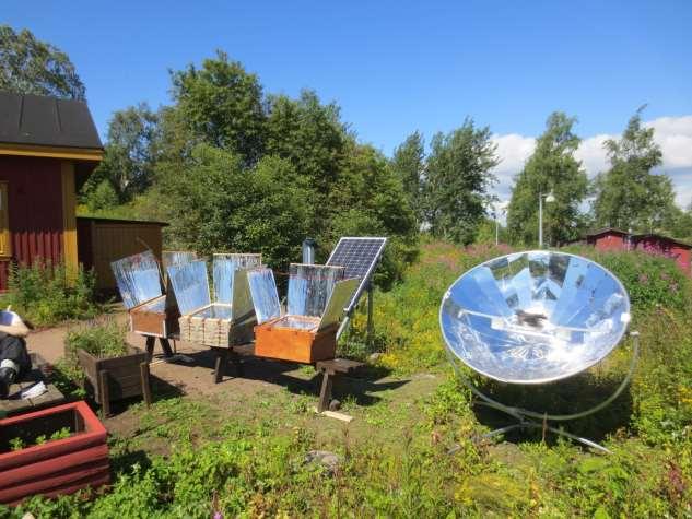 Solar ovens built during training workshop i Helsinki
