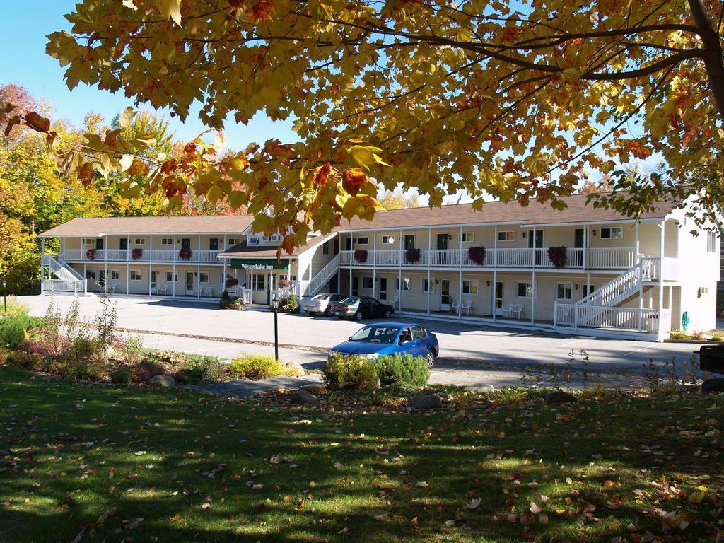 AN AWARD WINNING LAKESIDE MOTOR INN IN MAINE S LAKES & MOUNTAIN REGION UNIQUE PROPERTY ON A GORGEOUS LAKE WITH SPACIOUS OWNER