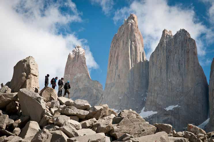 ITINERARY 5 days, 4 nights Day 1: Torres del Paine At 11:30 am, we will meet at Fantástico Sur's office in Puerto Natales for a technical talk.