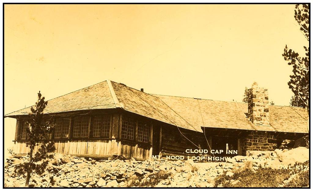 This view shows Cloud Cap Inn in 1935. Photo courtesy of Stephen Kenney. Boyd French Sr. leased the Inn around 1934.