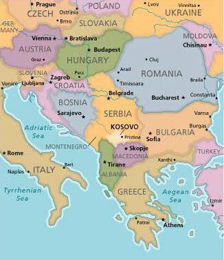 KAPITULLI II Pozita Gjeografike e Shqipërisë dhe efektet e saj në konkurueshmërinë e vendit Më sipër janë dhënë në mënyrë të përmbledhur debate shkencore mbi atë se çfarë është konkurueshmëria e një