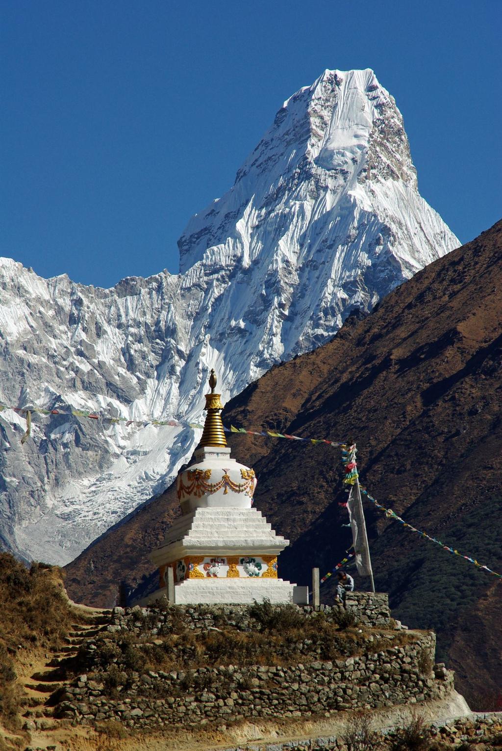 meters. The view over Ama Dablam and Island Peak are stunning! This is our rest place for the night and perhaps we can even arrange a nice hot shower! Day 9 Our third acclimatizing day.