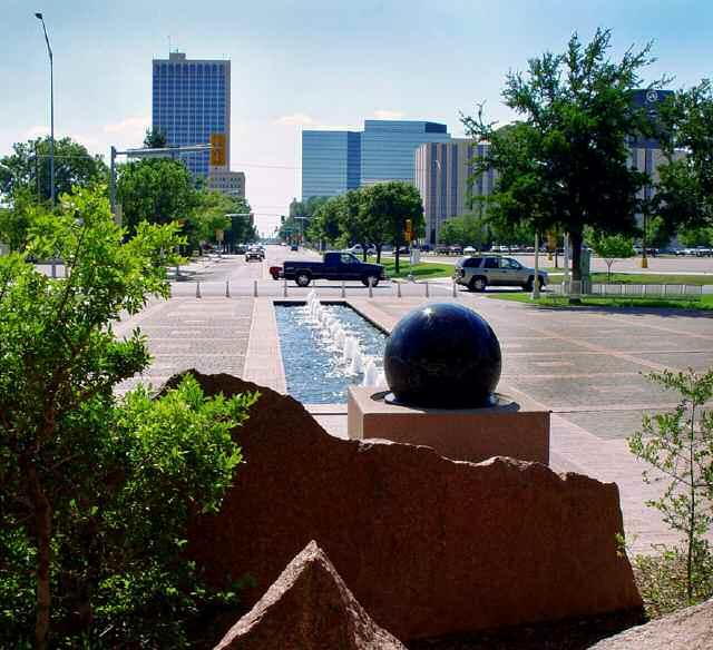 The Community Amarillo sits at the crossroads of America, almost equidistant from both coasts, with a population of over 200,000 residents and covering 100 square