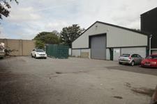6 Thorpe Hill Farm, Thorpe, Wakefield, West Yorkshire, WF3 3BX WAREHOUSE WITH YARD SPACE Convenient for both Leeds and Wakefield Good