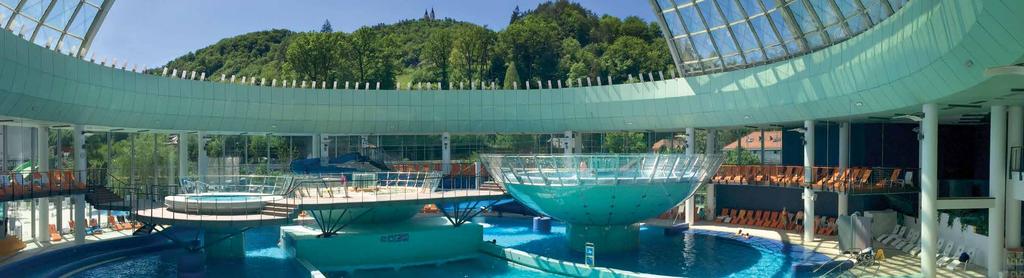 Endless waterpleasures under a glass dome 11 THERMAL CENTRE THERMANA PARK LAŠKO 14 10 1 2 3 4 5 6 7 Pool with waves (31 C) Recreational and massage pool with waterfalls and underwater springs (32 C)