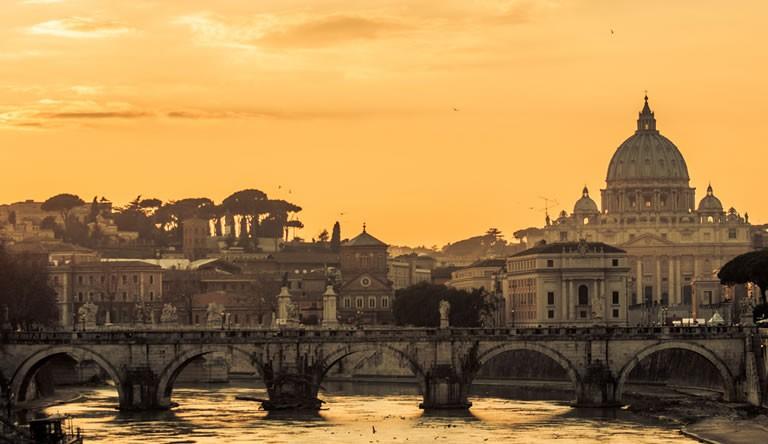 Rome Rome's history spans for more than 2,500 years.