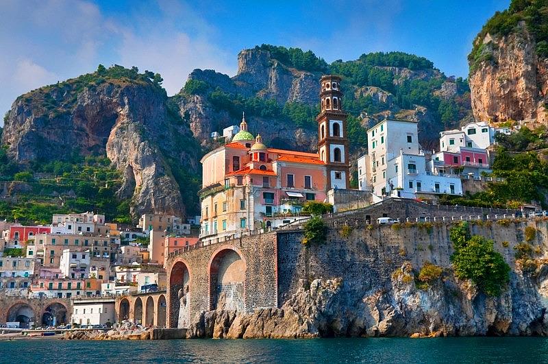 T H E A M A L F I D R I V E Day 4 Today we will discover the Amalfi Drive. This famous coast road is said to be the most spectacular in Europe.