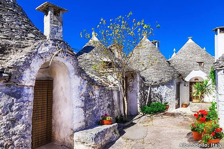 A L B E R O B E L L O Day 7 Today visit Alberobello another UNESCO heritage site known for its stonehouses with conical roofes called trulli. Your day will continue with a tour of Locorotondo.