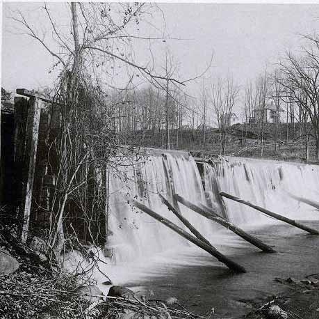 html Photograph ID: 40 Date: Unknown View of Pocahontas Dam.