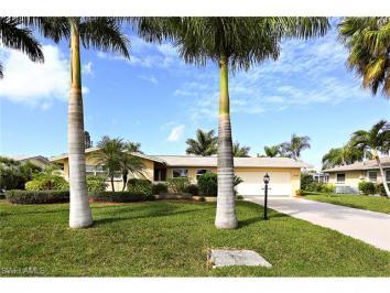 Customer Detail Report + Map Property 4 Information 3022 SE 17th PL, CAPE CORAL, FL 33904 Price: $319,000 MLS Listing ID: 214063167 Status: Sold MLS Association: Greater Fort Myers and the Beach